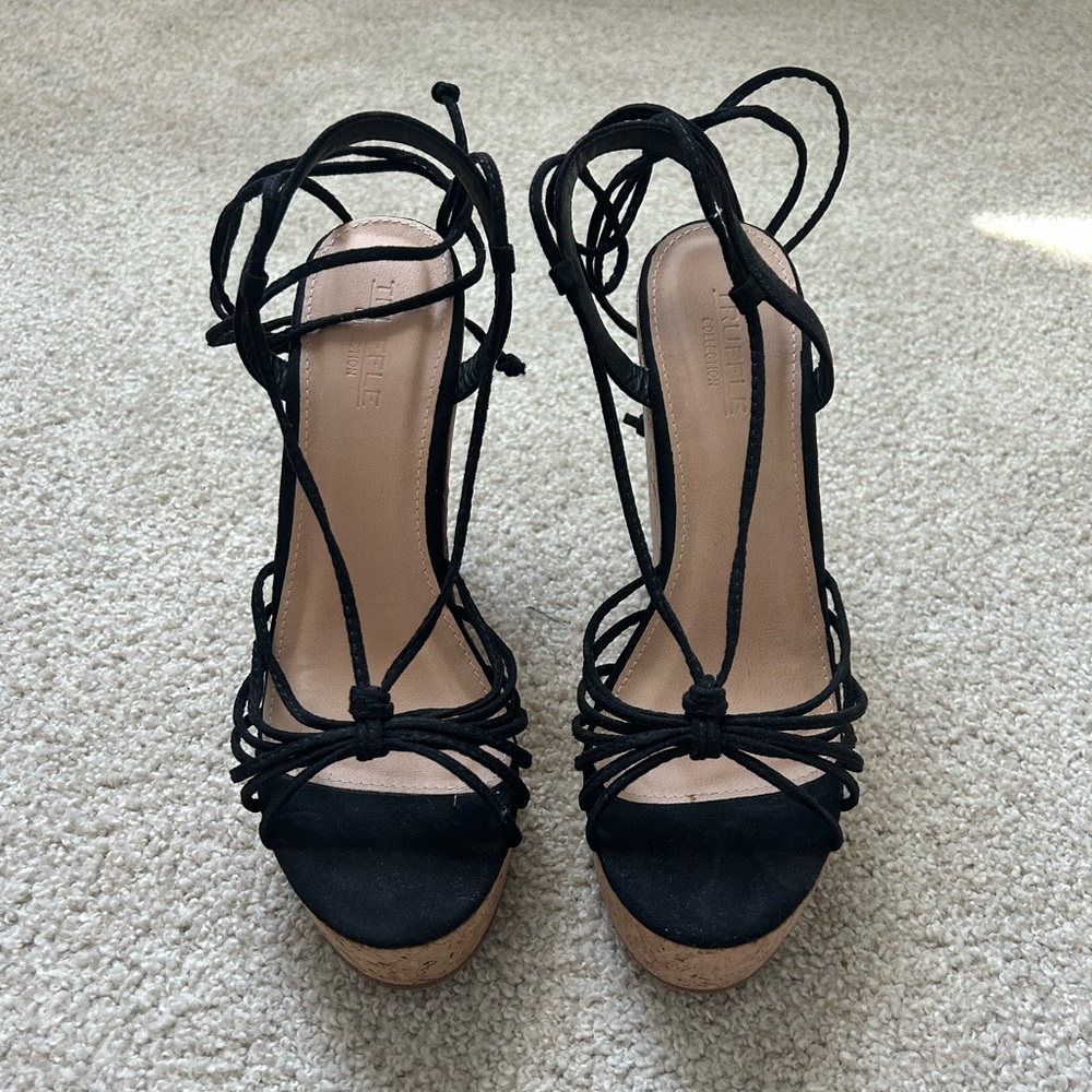 Black Strappy Women's Sandals